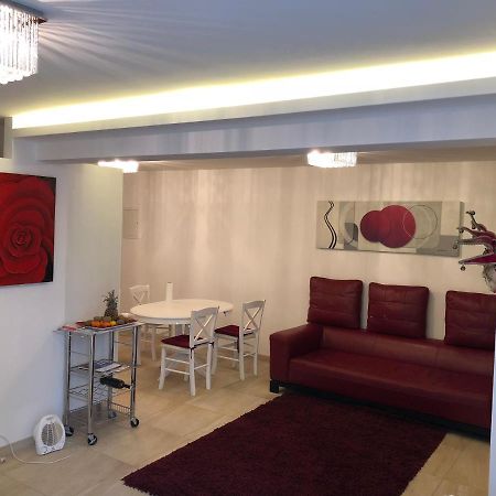 Guest House Valerija Ičići Extérieur photo