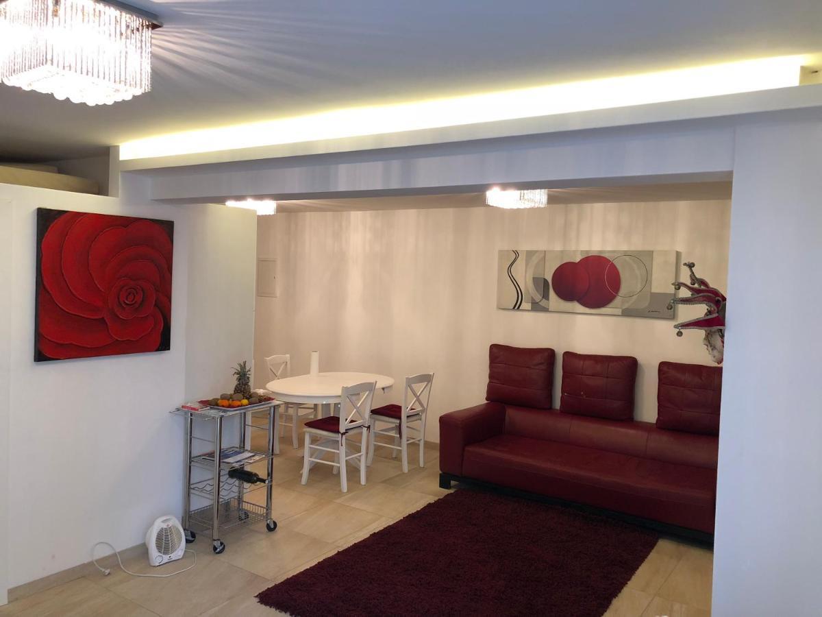 Guest House Valerija Ičići Extérieur photo